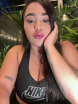Snapshot of SofiaWildee chatting on June 2026 11:42:01 PM SofiaWildee online show from June 2026 11:42:01 PM