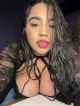 Snapshot of SofiaWildee chatting on June 2026 11:43:02 PM SofiaWildee online show from June 2026 11:43:02 PM