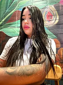 SofiaWildee online show from January 2026 11:00:01 PM