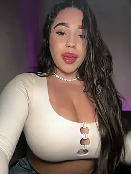 Snapshot of SofiaWildee chatting on June 2026 02:38:01 AM SofiaWildee online show from June 2026 02:38:01 AM