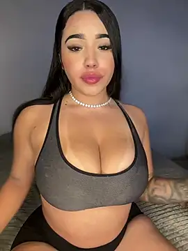 SofiaWildee online show from April 2026 04:58:02 AM