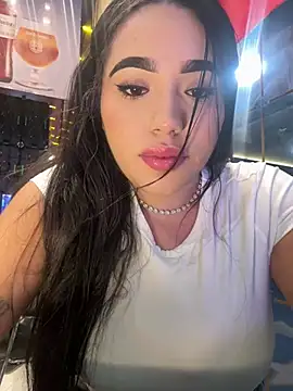 Snapshot of SofiaWildee chatting on July 2026 01:17:01 AM SofiaWildee online show from July 2026 01:17:01 AM