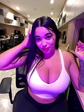 SofiaWildee online show from January 2026 01:33:01 AM