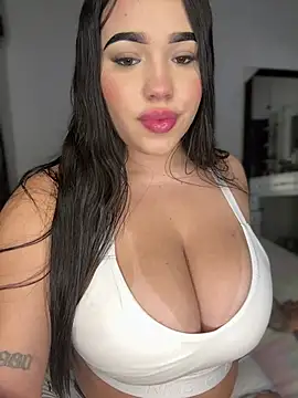 SofiaWildee online show from May 2026 02:48:02 AM