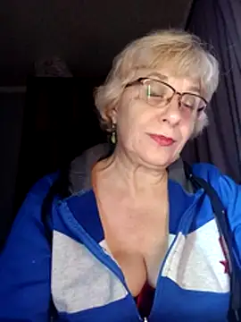 Snapshot of 52MiaLove02 chatting on January 2026 05:27:02 PM 52MiaLove02 online show from January 2026 05:27:02 PM