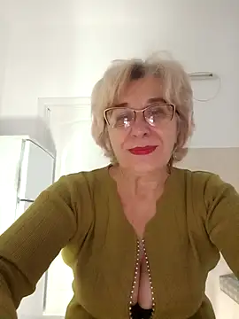 52MiaLove02 online show from December 2025 05:39:02 AM