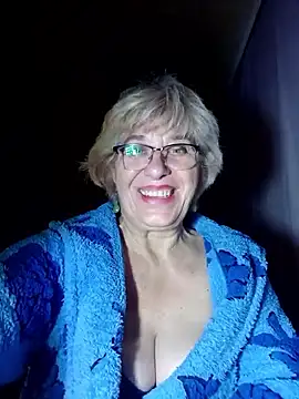 Snapshot of 52MiaLove02 chatting on January 2026 06:48:01 PM 52MiaLove02 online show from January 2026 06:48:01 PM