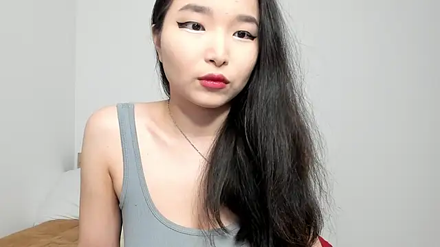 Soyun Mia online show from April 2026 12:06:02 PM