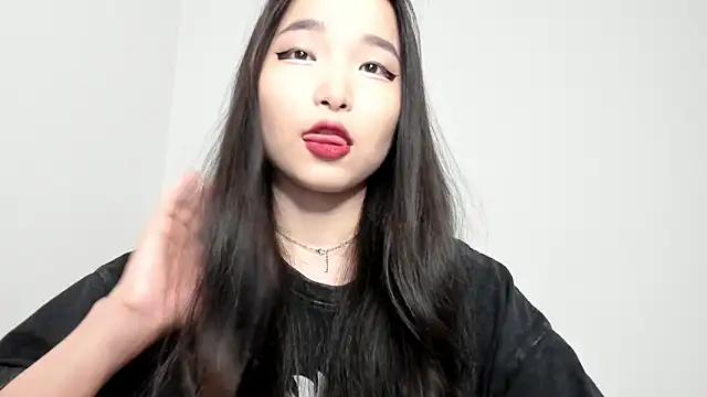 Soyun Mia online show from March 2026 01:23:01 PM