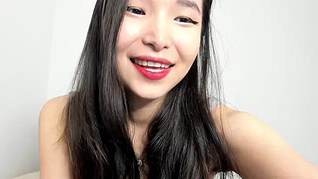 Soyun Mia online show from December 2025 02:20:01 PM