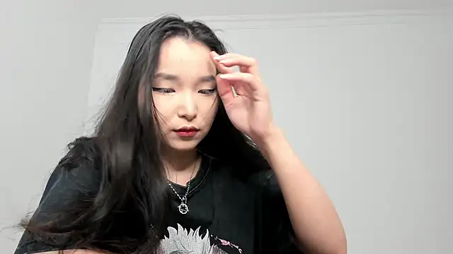 Soyun Mia online show from June 2026 11:22:01 AM