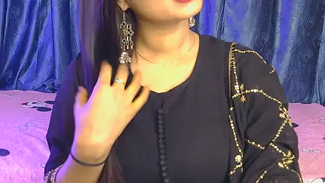 priya-kumari22 online show from February 2026 07:22:01 PM