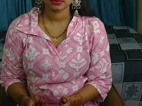 priya-kumari22 online show from October 2025 04:46:02 AM
