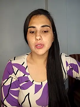 Snapshot of kariciasecreta chatting on September 2025 01:28:01 AM kariciasecreta online show from September 2025 01:28:01 AM