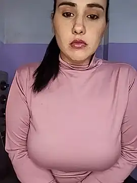 Snapshot of kariciasecreta chatting on July 2026 01:28:02 AM kariciasecreta online show from July 2026 01:28:02 AM