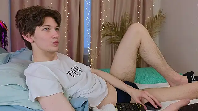  Den1s  online show from November 2025 12:20:01 PM