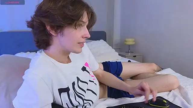  Den1s  online show from September 2025 12:27:01 PM