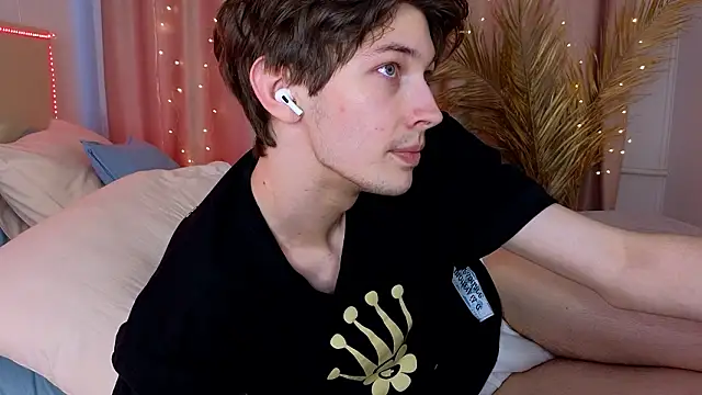  Den1s  online show from March 2026 01:22:01 PM