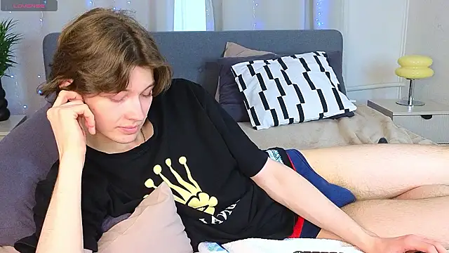  Den1s  online show from February 2026 12:35:01 PM