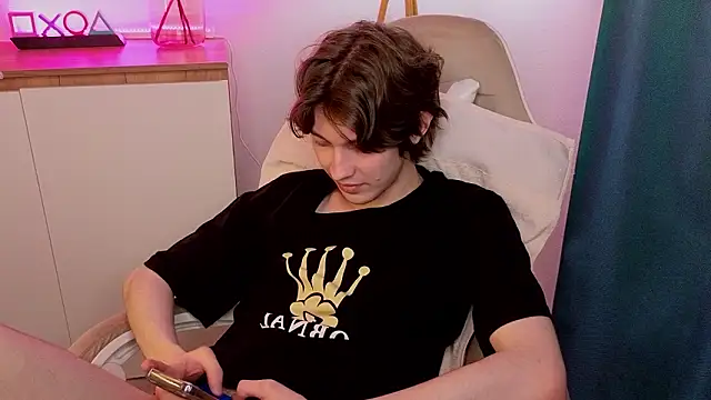  Den1s  online show from February 2026 12:51:02 PM