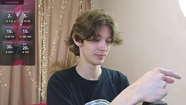  Den1s  online show from October 2025 03:34:02 PM