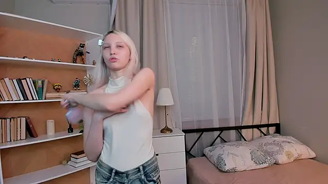 ErinBissonnette online show from April 2026 07:10:02 PM