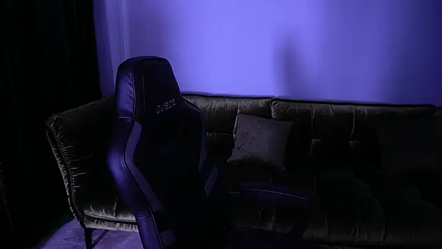 LioraFox online show from November 2025 09:26:02 PM