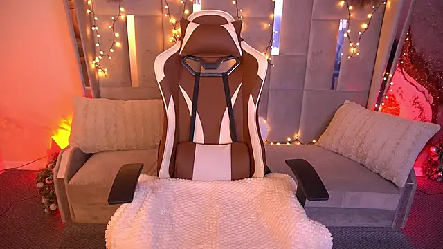 LioraFox online show from February 2026 10:53:02 PM