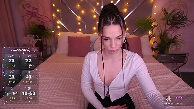 Snapshot of MirielleNymph chatting on March 2026 01:15:01 PM MirielleNymph online show from March 2026 01:15:01 PM