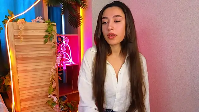 DonnaLloyd online show from October 2025 08:28:01 AM