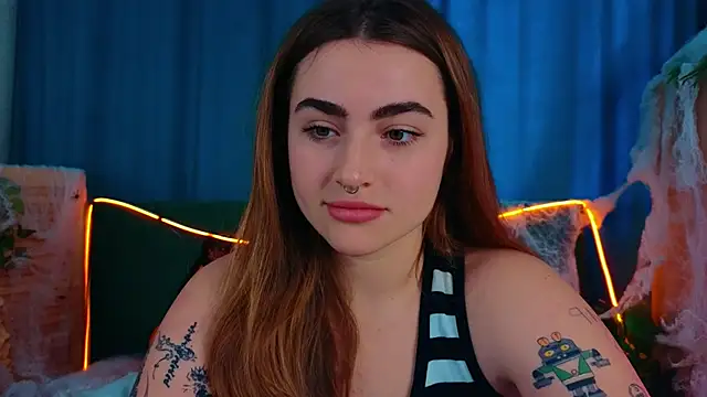 Snapshot of EllaParker chatting on October 2025 07:18:01 AM EllaParker online show from October 2025 07:18:01 AM