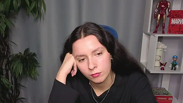 Snapshot of EvelynGonzalez chatting on October 2025 12:15:02 PM EvelynGonzalez online show from October 2025 12:15:02 PM