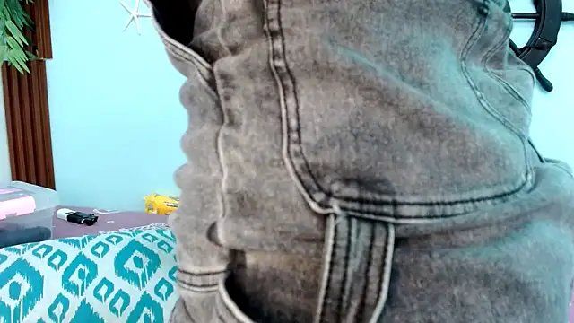 valeria18sexy online show from November 2025 03:22:01 AM