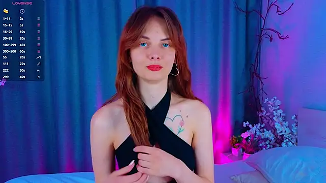LisaDrake online show from October 2025 07:39:02 PM