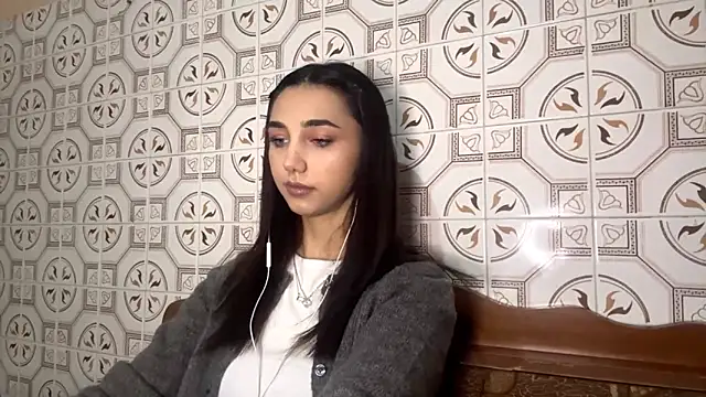 LinaMour online show from November 2025 10:09:01 PM