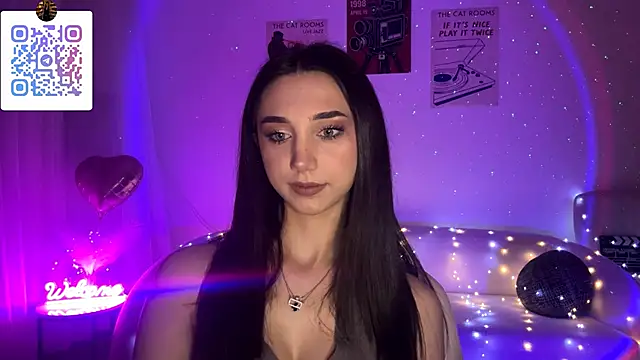 LinaMour online show from April 2026 10:27:02 PM