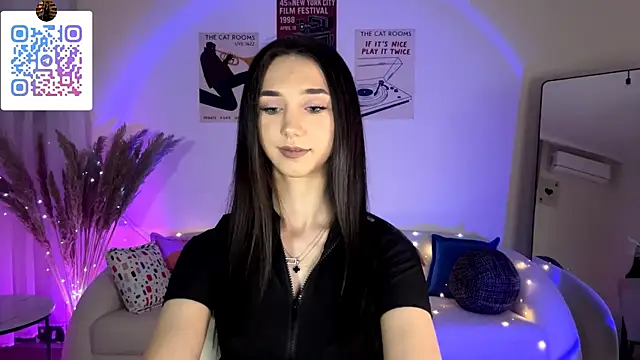 Snapshot of LinaMour chatting on July 2026 10:27:02 PM LinaMour online show from July 2026 10:27:02 PM