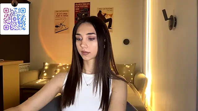 LinaMour online show from February 2026 10:23:02 PM