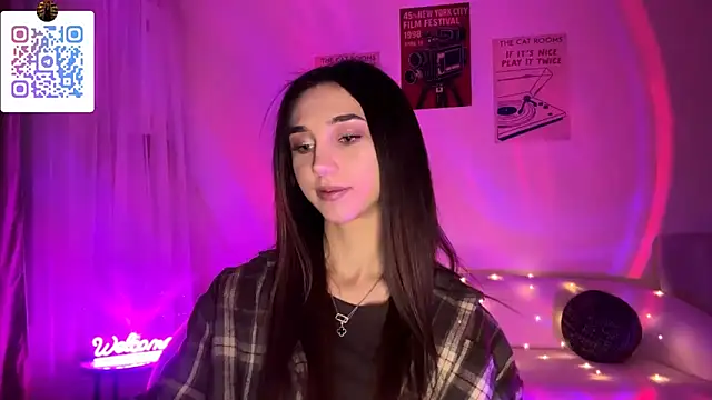 LinaMour online show from March 2026 10:25:02 PM