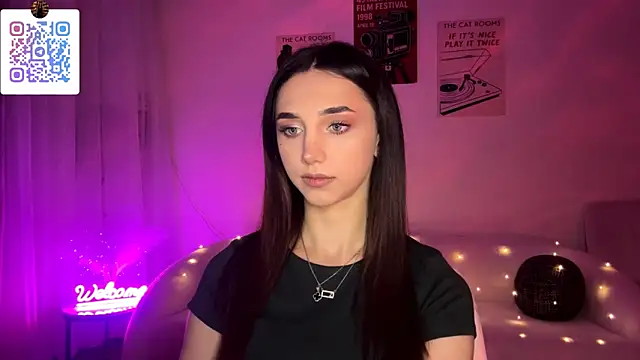 LinaMour online show from March 2026 10:22:02 PM