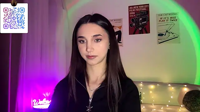 LinaMour online show from March 2026 10:27:02 PM