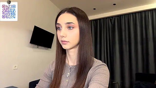 LinaMour online show from December 2025 10:10:01 PM