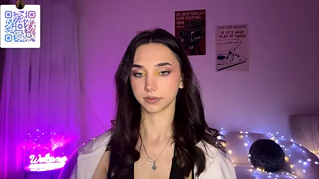 LinaMour online show from April 2026 10:16:01 PM