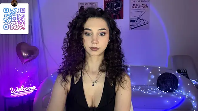 LinaMour online show from June 2026 10:21:02 PM