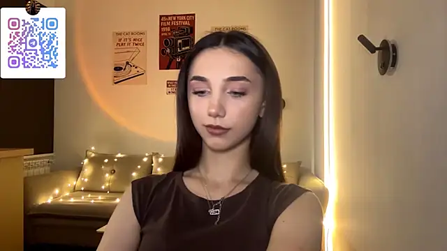 LinaMour online show from February 2026 10:22:02 PM