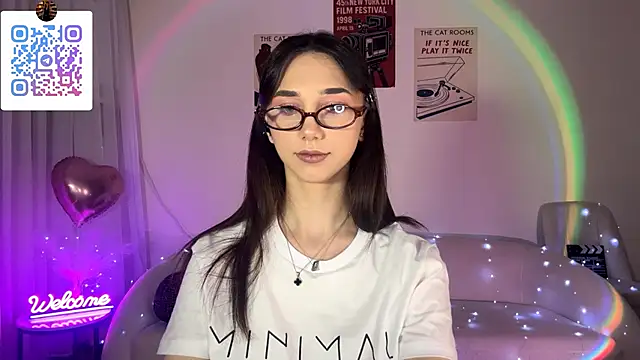LinaMour online show from May 2026 10:08:01 PM