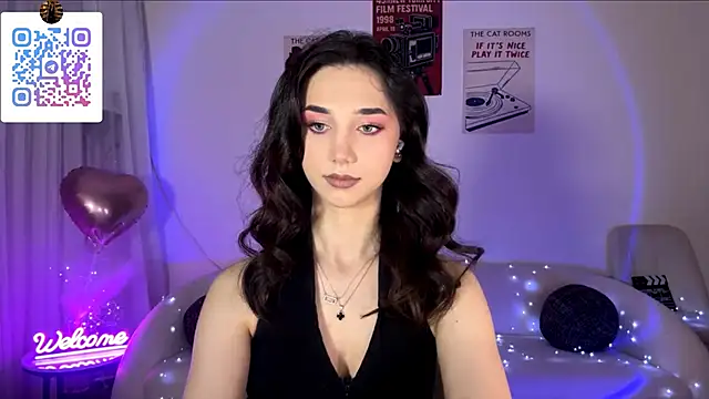 LinaMour online show from June 2026 10:26:01 PM