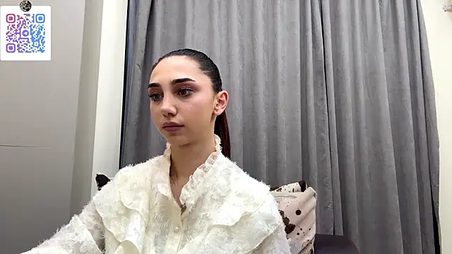 LinaMour online show from January 2026 10:27:01 PM