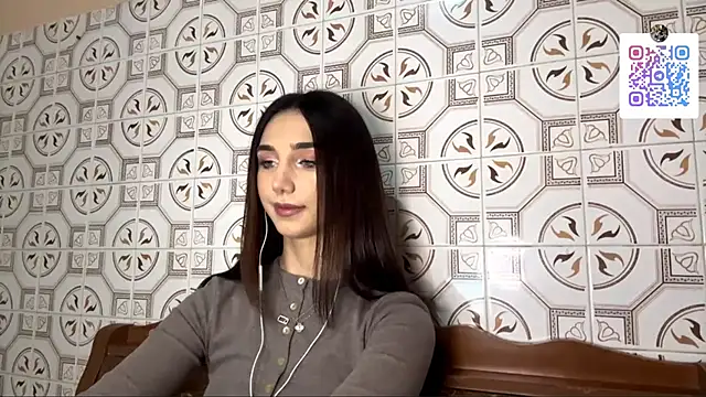 LinaMour online show from November 2025 10:10:01 PM