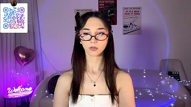 LinaMour online show from May 2026 10:10:01 PM